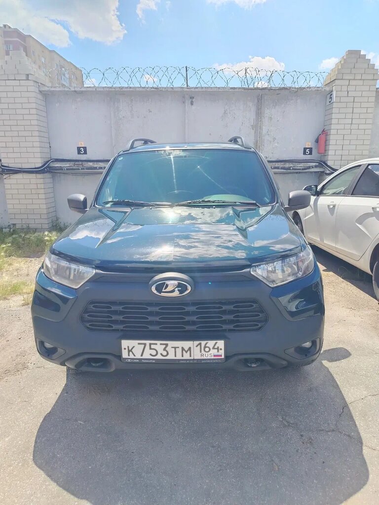 LADA Niva Travel BLACK 1.7 79,54 hp 5MT — Б/У, 2022 г.