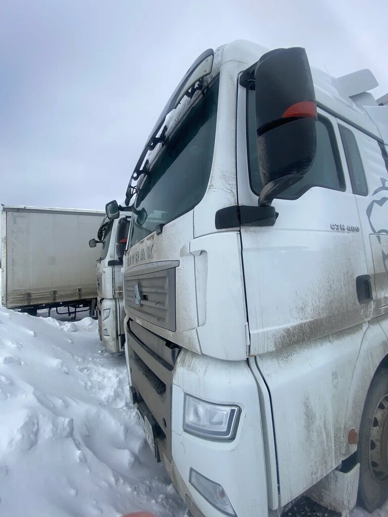 SITRAK C7H 4x2 Седельный тягач ZZ4186V361HE — Б/У, 2023 г.