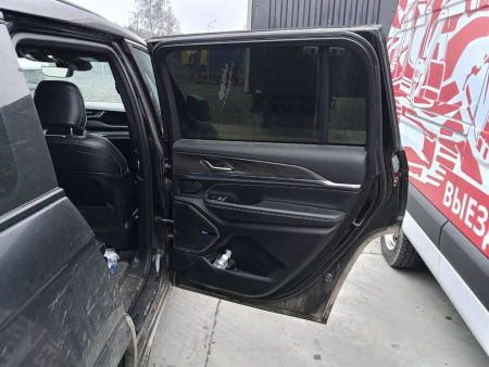 Jeep GRAND CHEROKEE Overland 3.6 V6 8AT — Б/У, 2022 г.