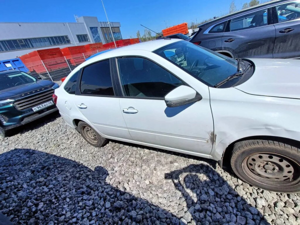 LADA GRANTA Лифтбек Comfort'23 1.6 90hp 5MT — Б/У, 2024 г.
