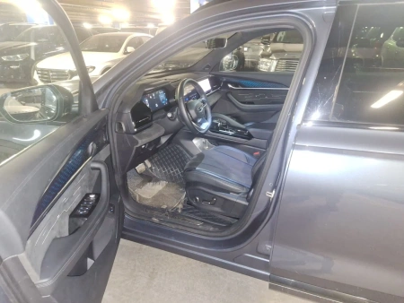 Geely Monjaro Флагман 2.0T 8AT 4WD — Б/У, 2024 г.