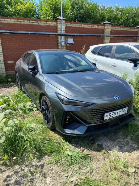 Changan UNI-V 1.5 AT DLX — Б/У, 2023 г.