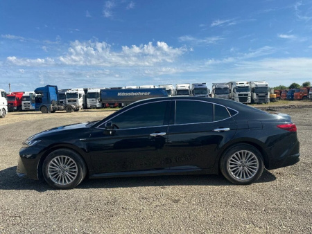 Toyota CAMRY Premium 2.0hyb CVT — Б/У, 2024 г.