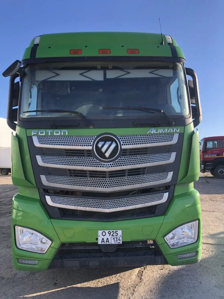 Foton AUMAN 4x2 Седельный тягач BJ4189SLFKA — Б/У, 2023 г.