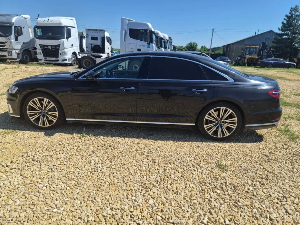 Audi A8L — Б/У, 2022 г.