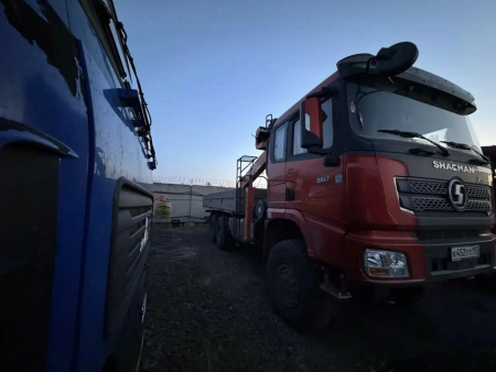 Shacman (Shaanxi) SX 6x4 Бортовой с КМУ C1K00 — Б/У, 2024 г.