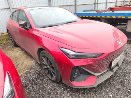 Changan UNI-V DLX 1.5T 7DCT — Б/У, 2024 г.