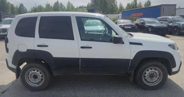 LADA NIVA Classic 22 1.7 80hp 5MT — Б/У, 2022 г.