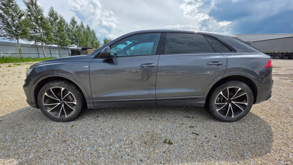 Audi Q8 — Б/У, 2020 г.